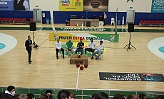 Bursaspor basketball players meeting children